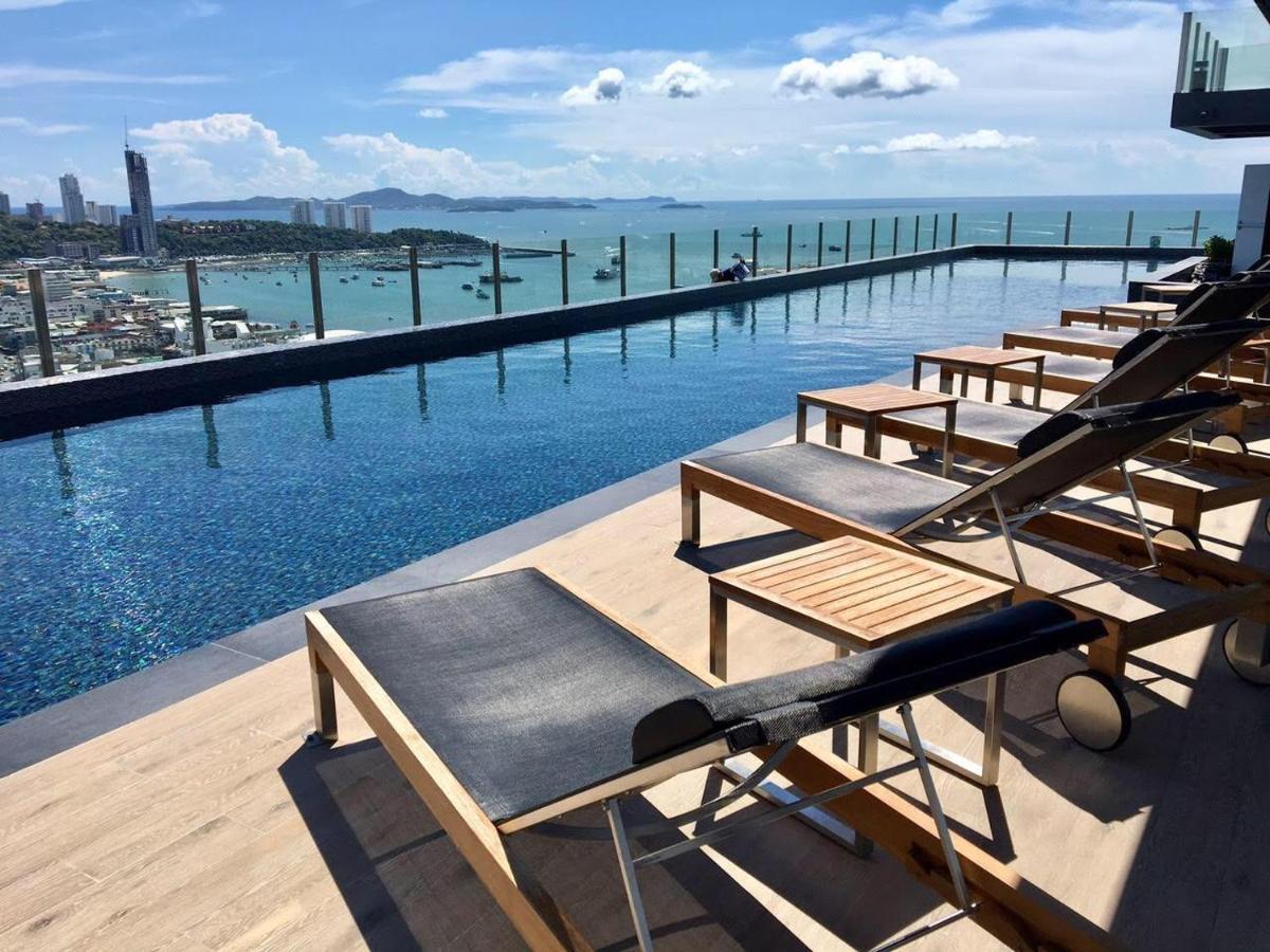 The Base Pattaya Aparthotel Εξωτερικό φωτογραφία