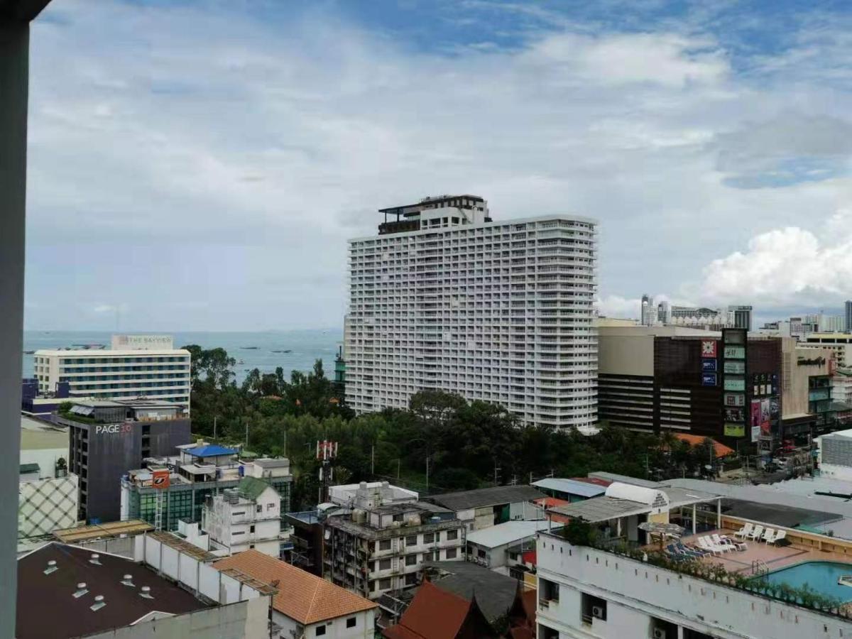The Base Pattaya Aparthotel Εξωτερικό φωτογραφία