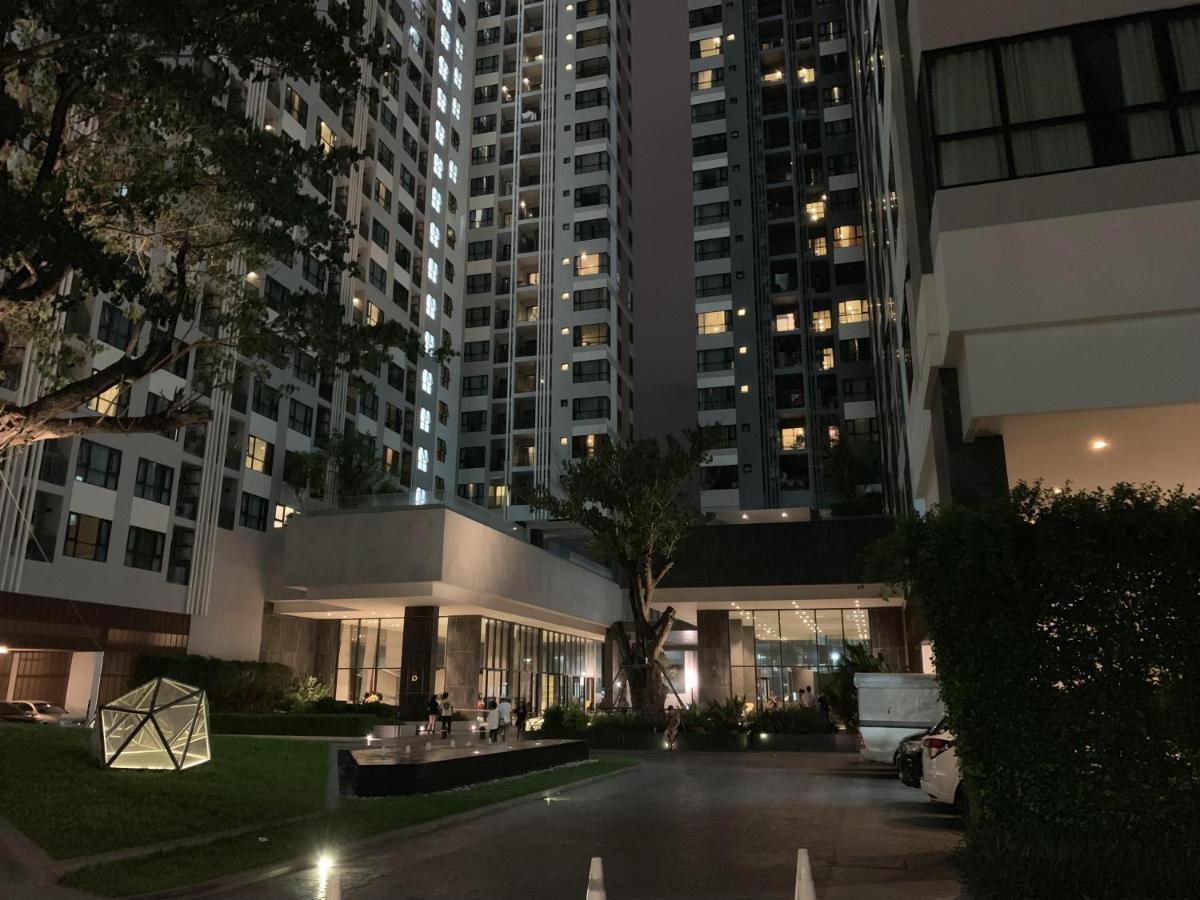 The Base Pattaya Aparthotel Εξωτερικό φωτογραφία
