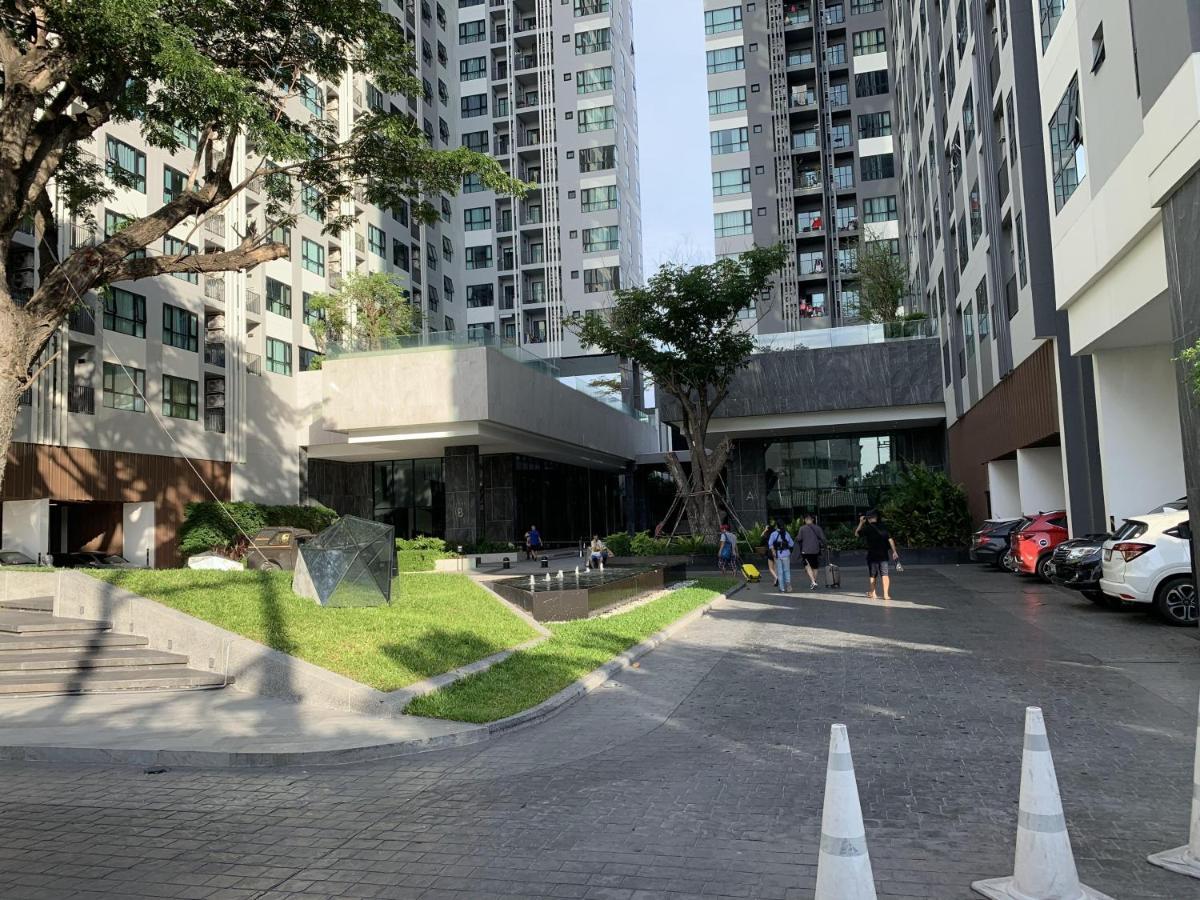 The Base Pattaya Aparthotel Εξωτερικό φωτογραφία