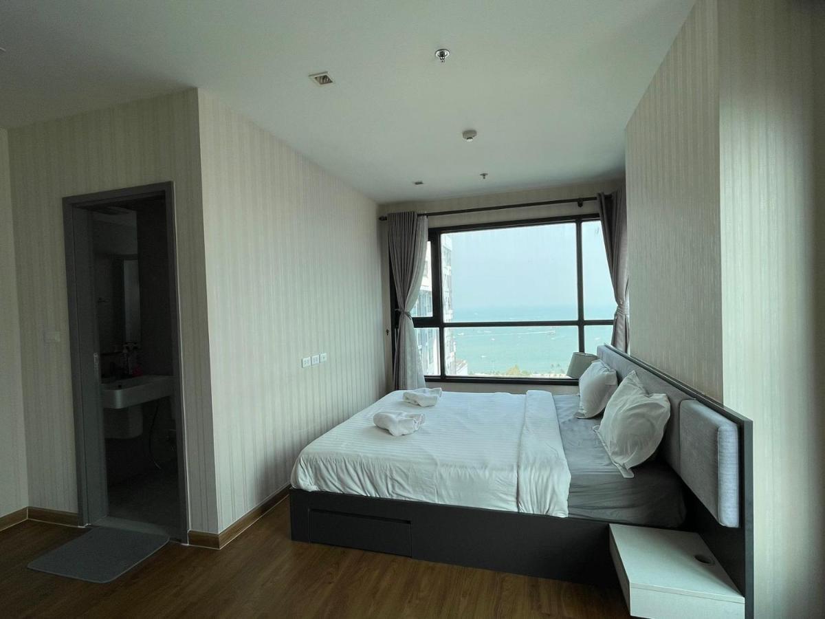 The Base Pattaya Aparthotel Εξωτερικό φωτογραφία