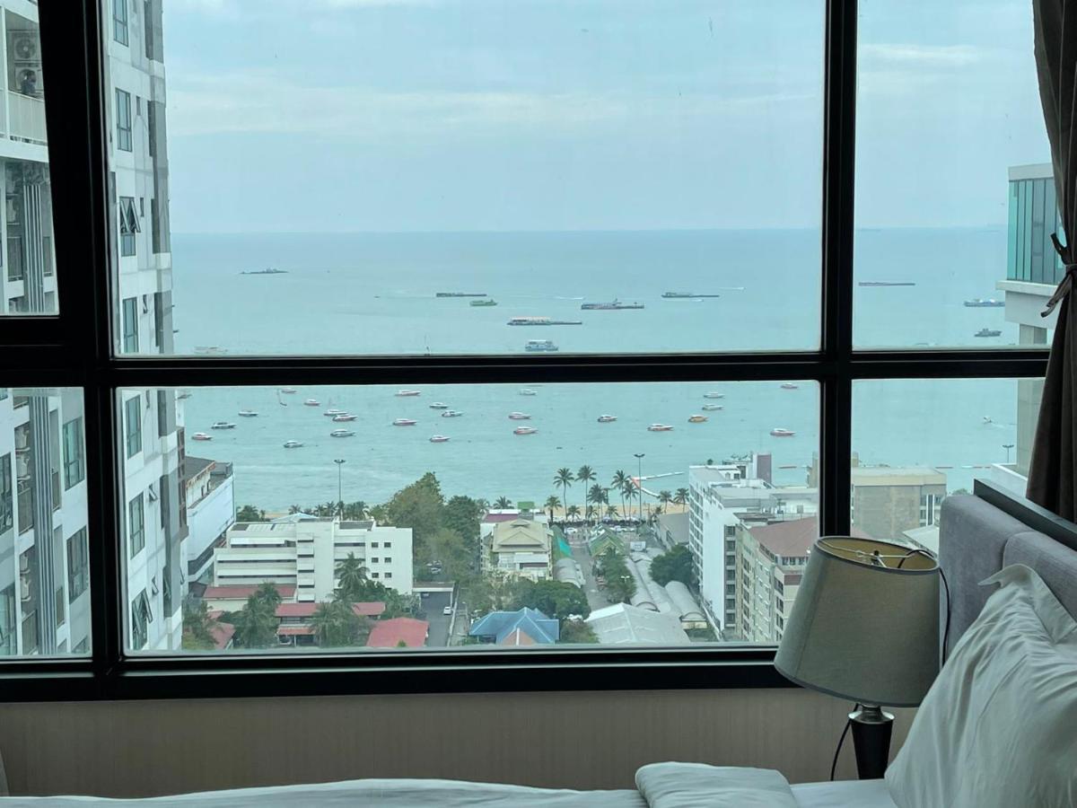 The Base Pattaya Aparthotel Εξωτερικό φωτογραφία