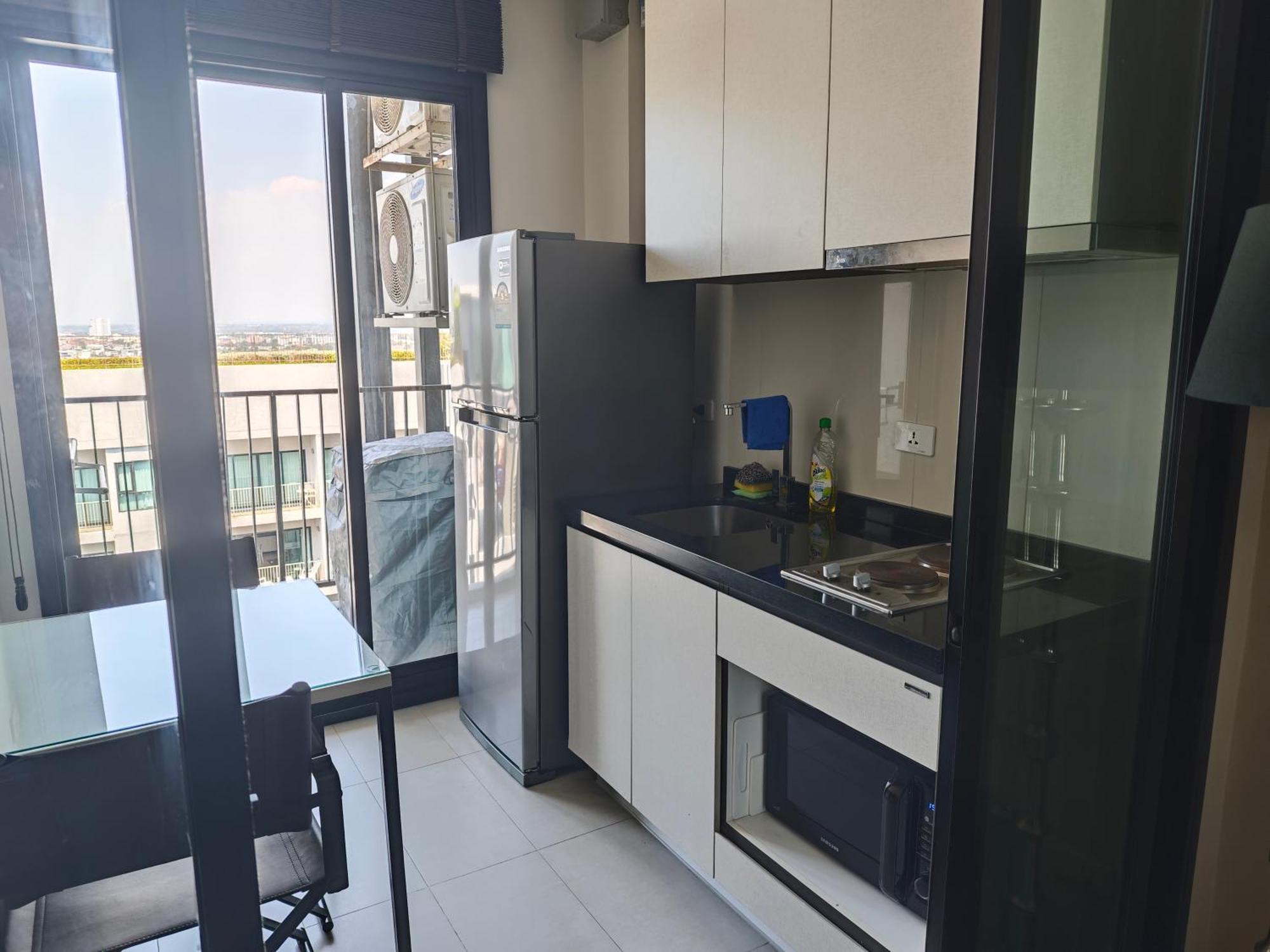 The Base Pattaya Aparthotel Εξωτερικό φωτογραφία